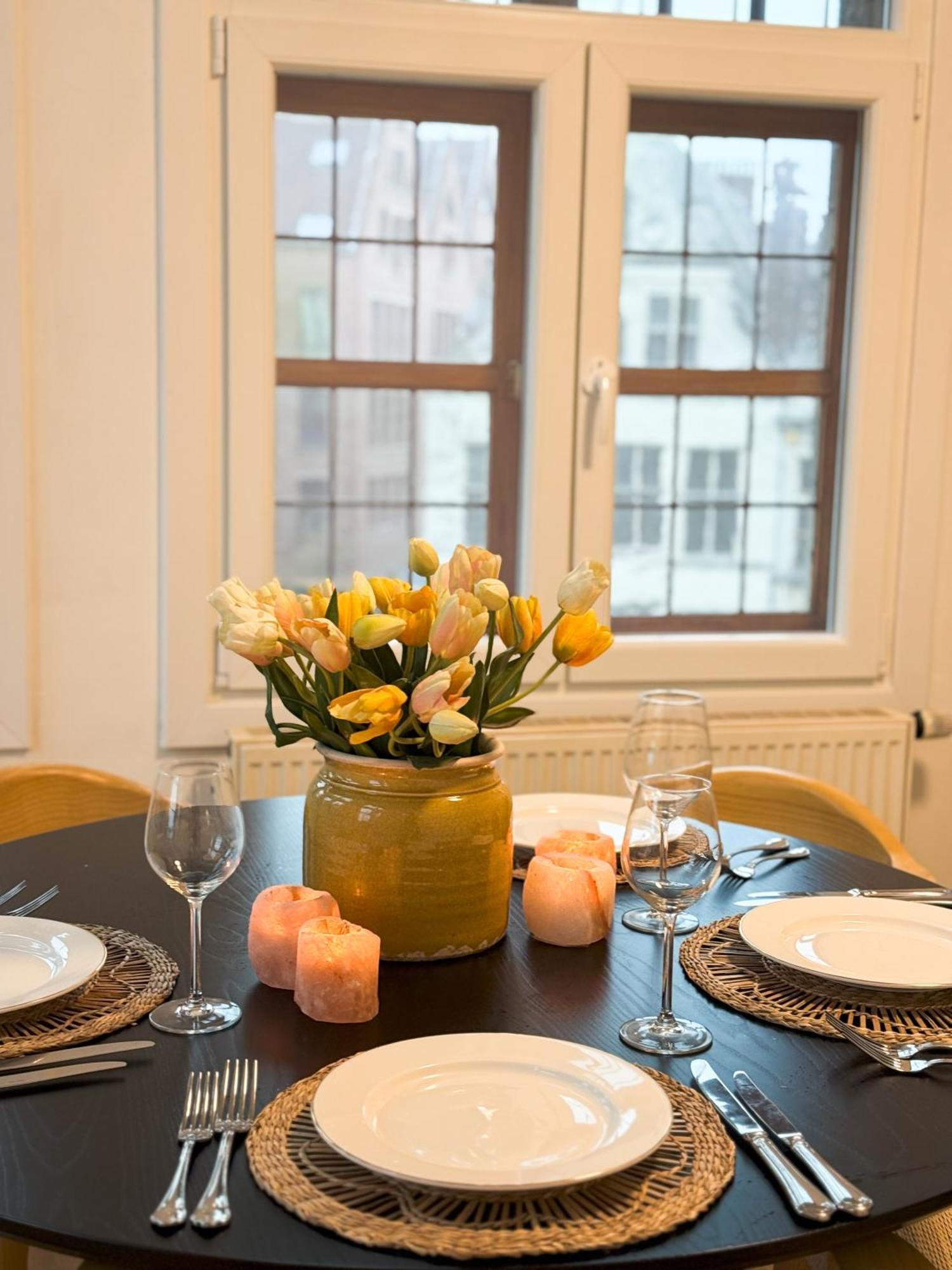 Le Faubourg Suites Antwerp Exterior photo